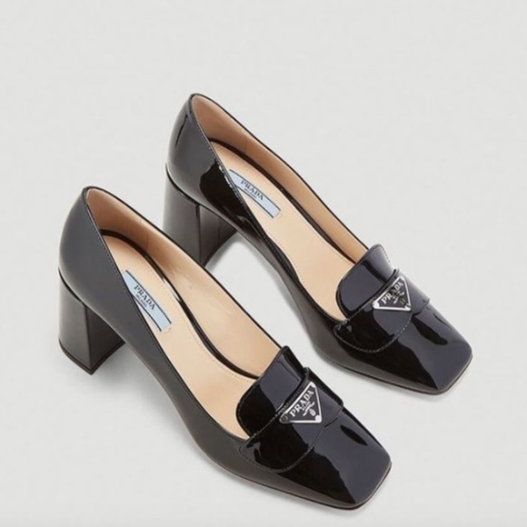 $995- PRADA Vernice Patent Loafer Black Pumps /  Logo - Picture 1 of 12